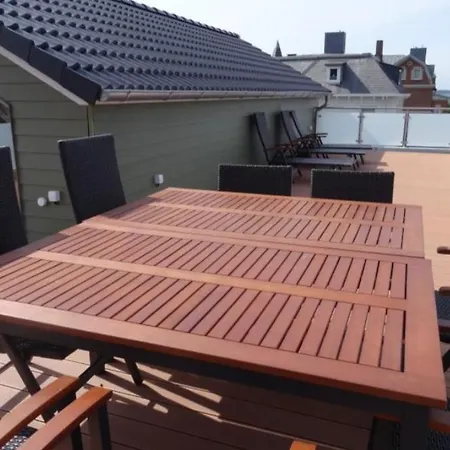 Haus Friedrichstr. 16a *