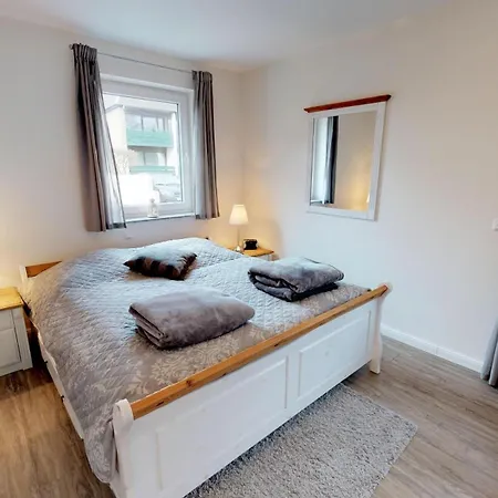 Haus Friedrichstr. 16a Holiday home Laboe
